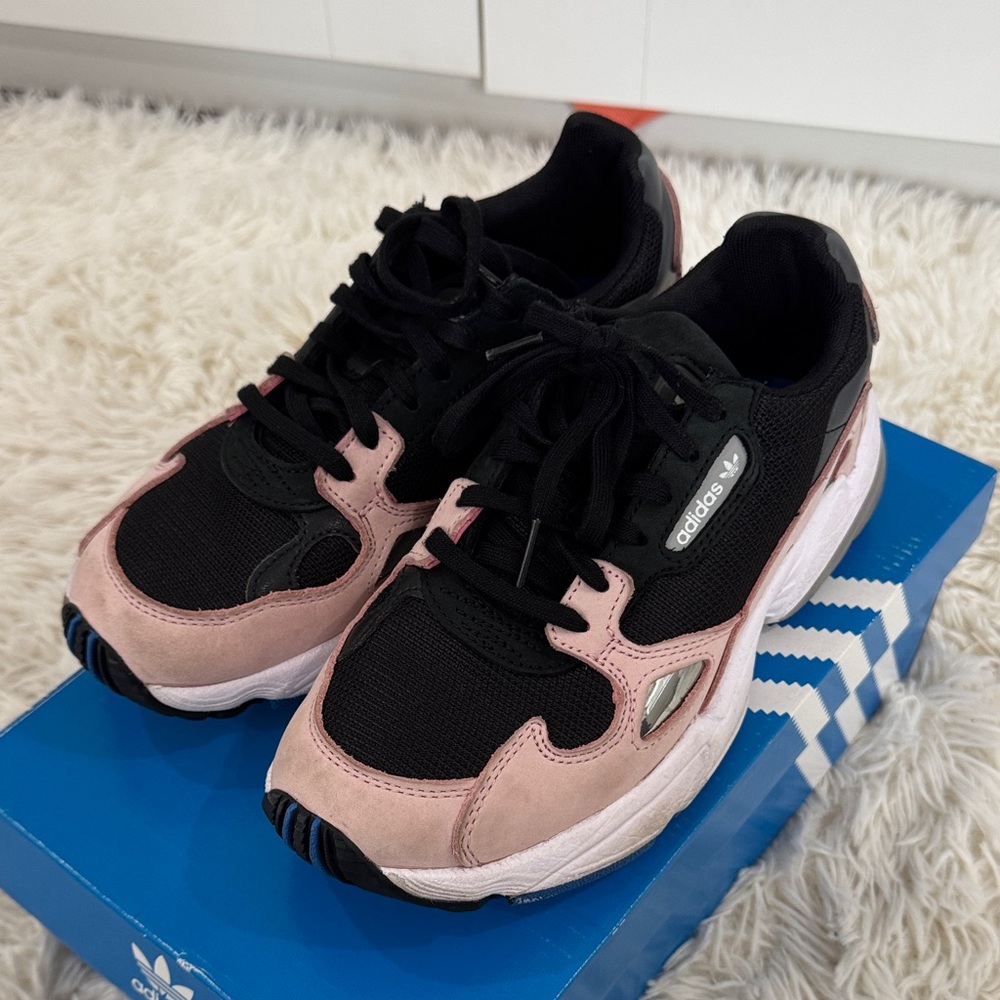 Adidas Women's Black and Pink Sneakers